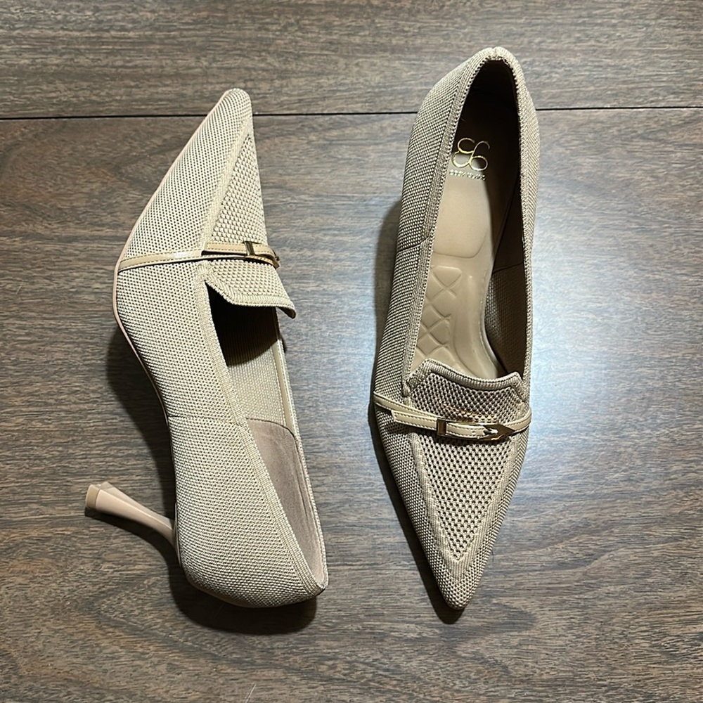 Cozy Island Pumps